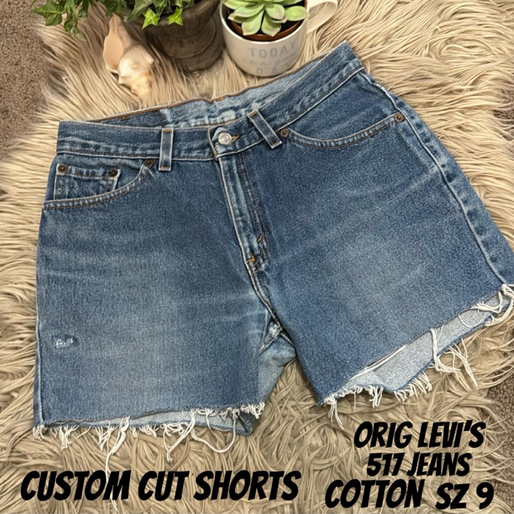 Custom Cut Shorts-Levi’s 517 Slim Fit-Cotton-Sz 9 juniors-Raw Hem-Worn